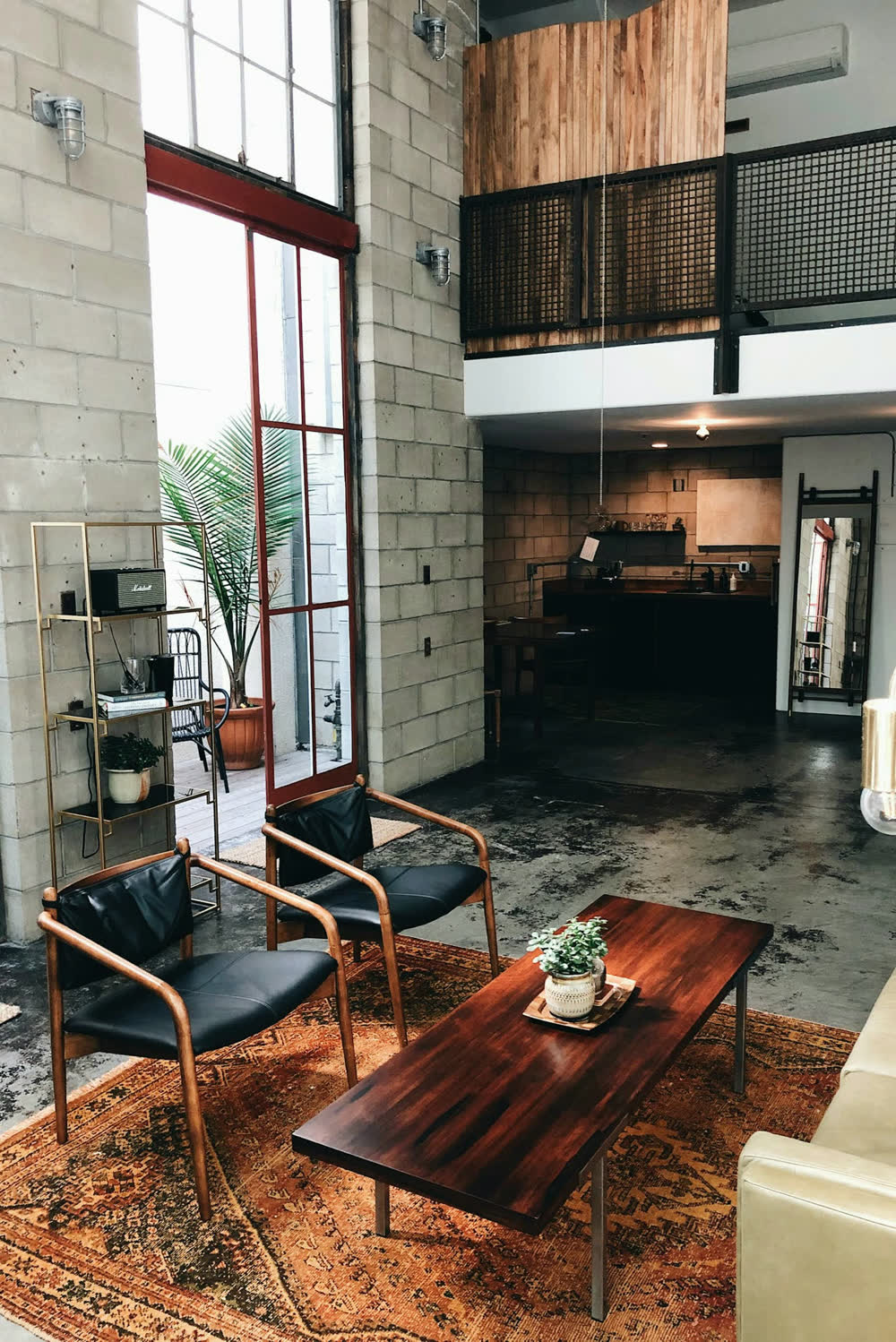 A bright loft ready for new tenants